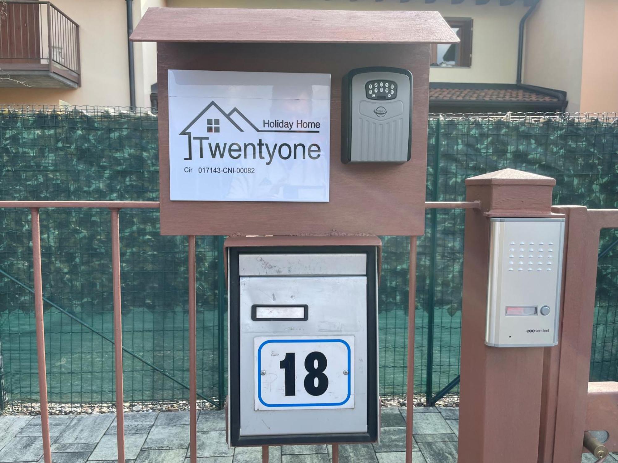 Twentyone Holiday Home Pisogne Exteriör bild